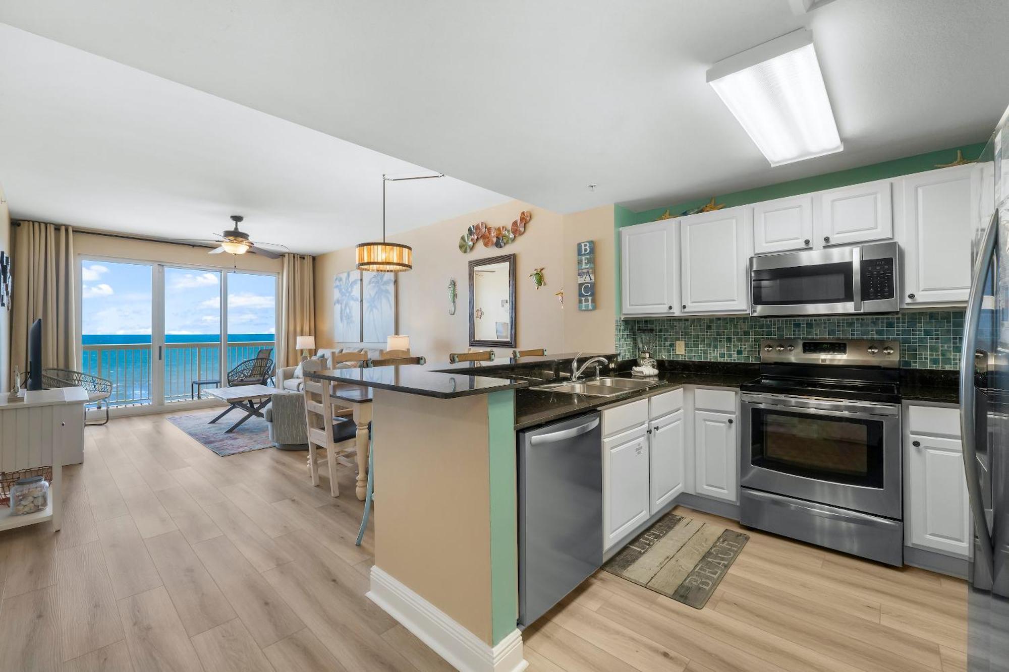 Calypso Resort By Panhandle Getaways Panama City Beach Room photo