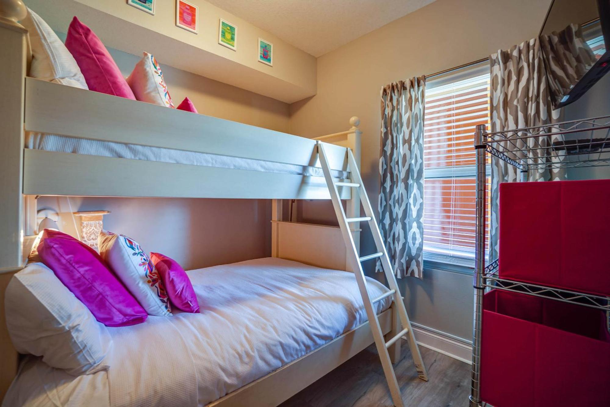 Calypso Resort By Panhandle Getaways Panama City Beach Room photo