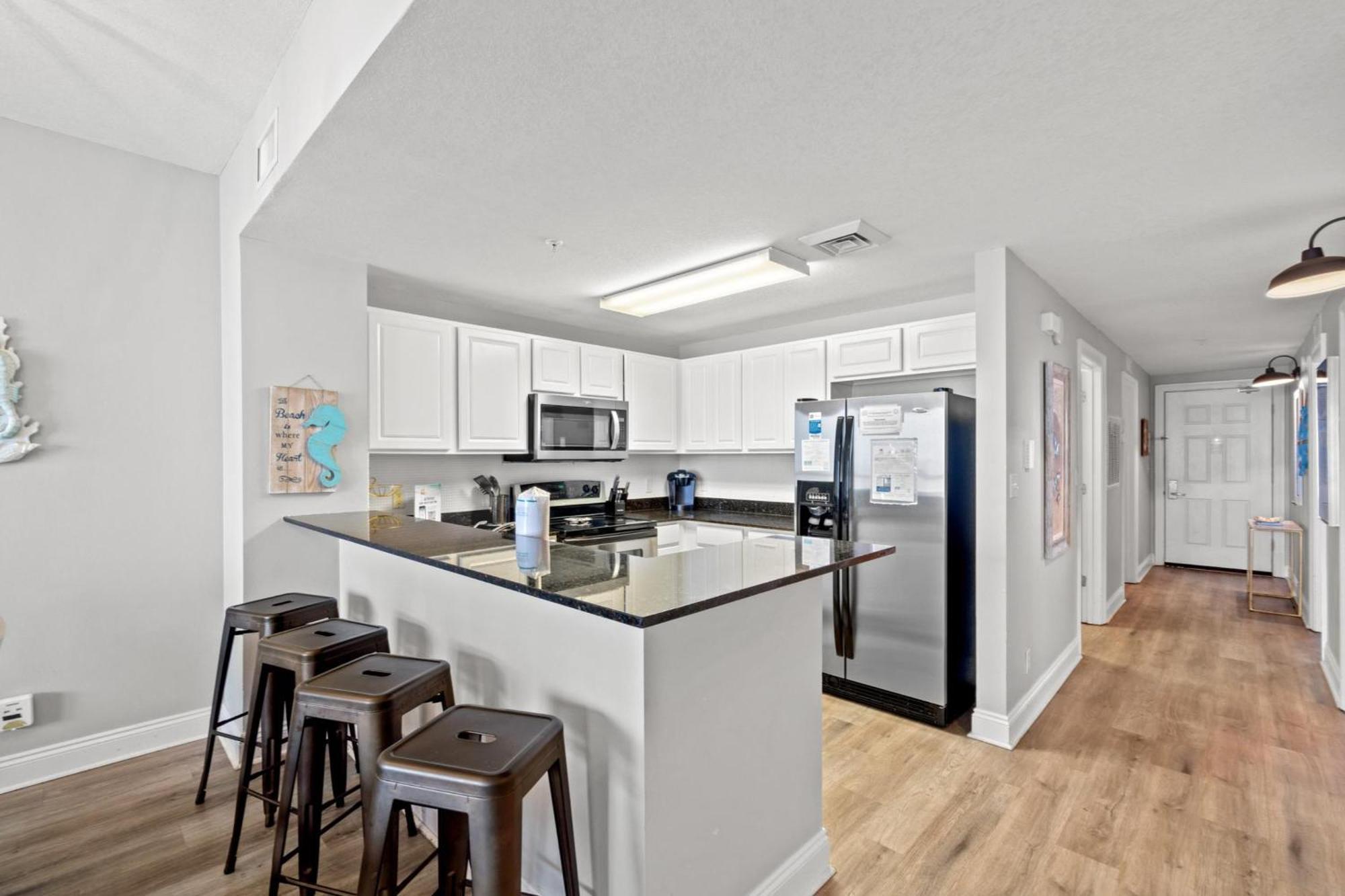 Calypso Resort By Panhandle Getaways Panama City Beach Room photo