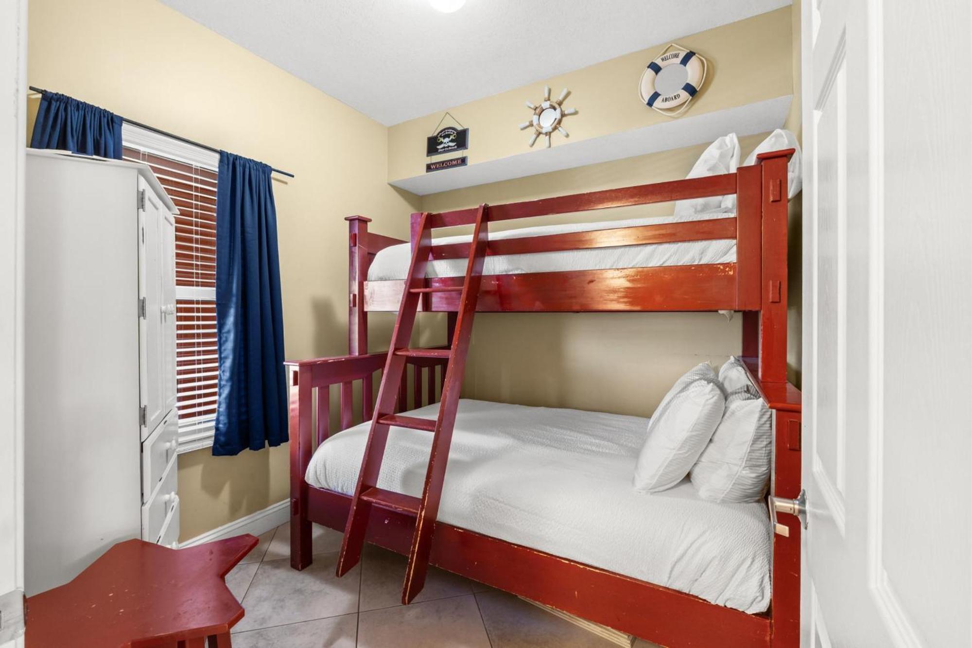 Calypso Resort By Panhandle Getaways Panama City Beach Room photo