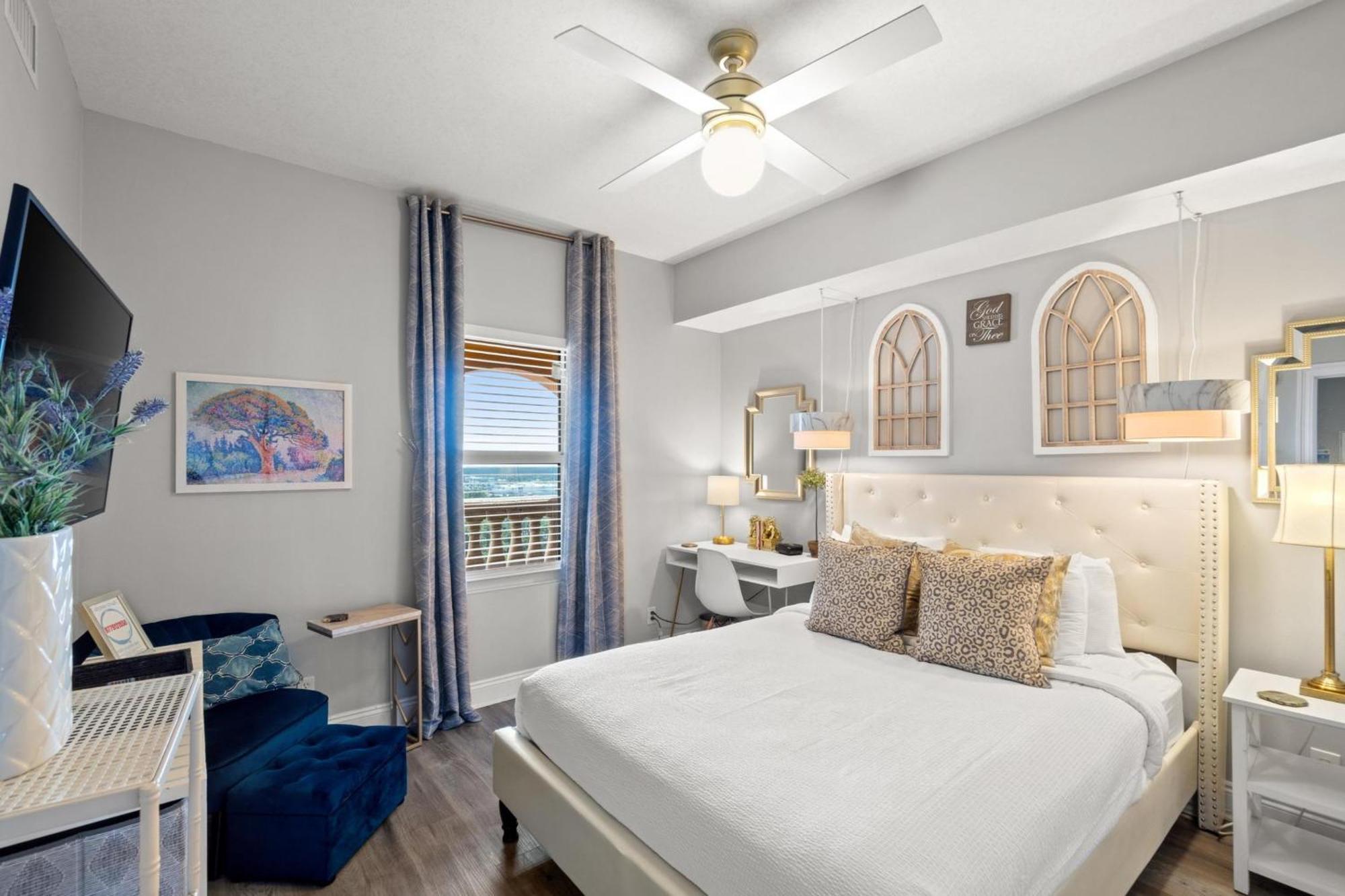 Calypso Resort By Panhandle Getaways Panama City Beach Room photo