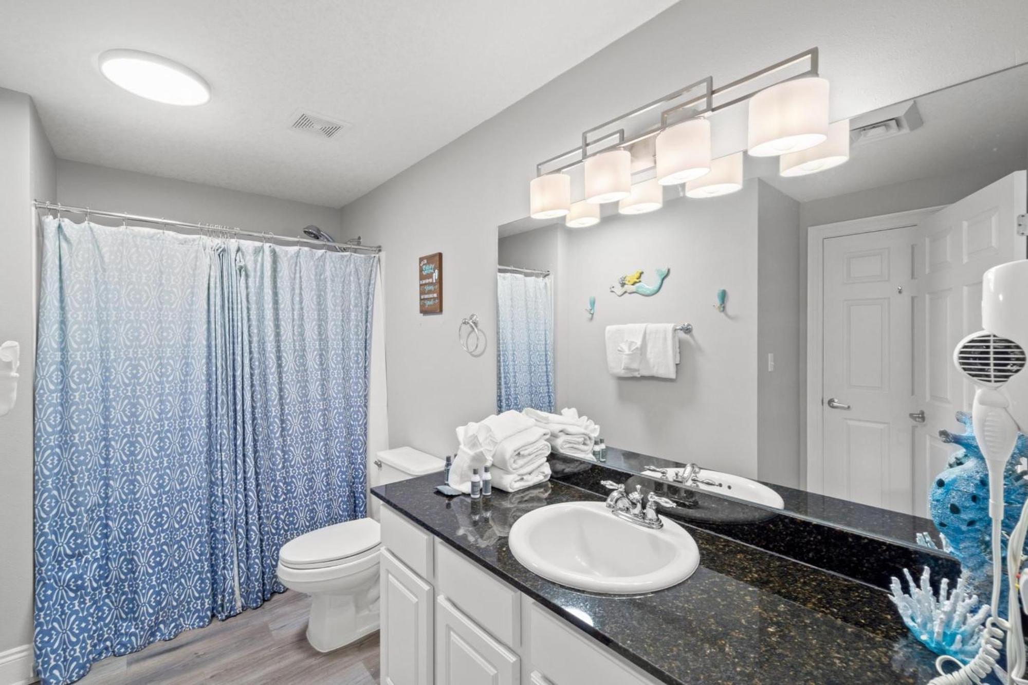 Calypso Resort By Panhandle Getaways Panama City Beach Room photo